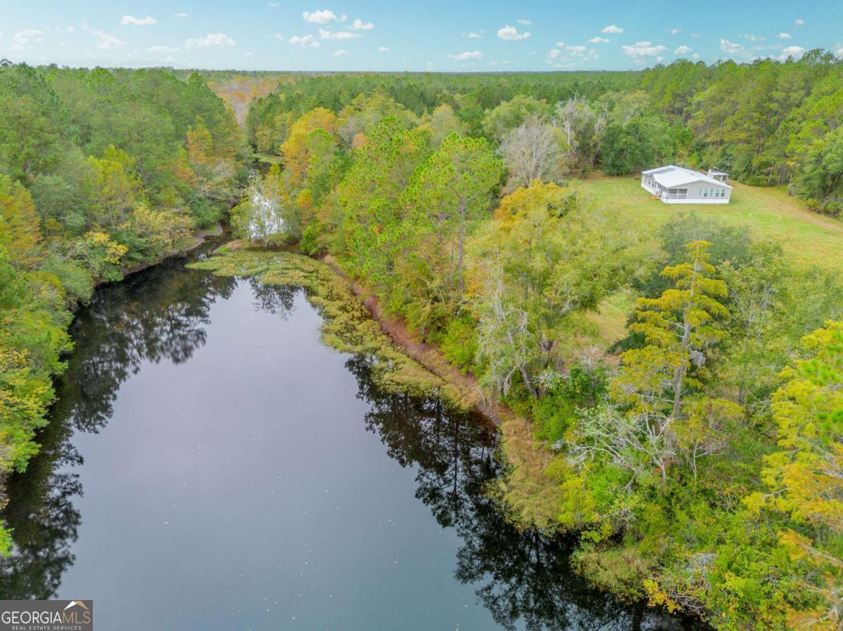1690 Smith Road Waycross, GA 31503 - Photo 4 of 26