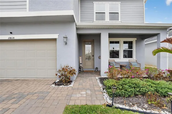 $590,000 | 10824 Whitland Grove Drive, Riverview, FL 33578