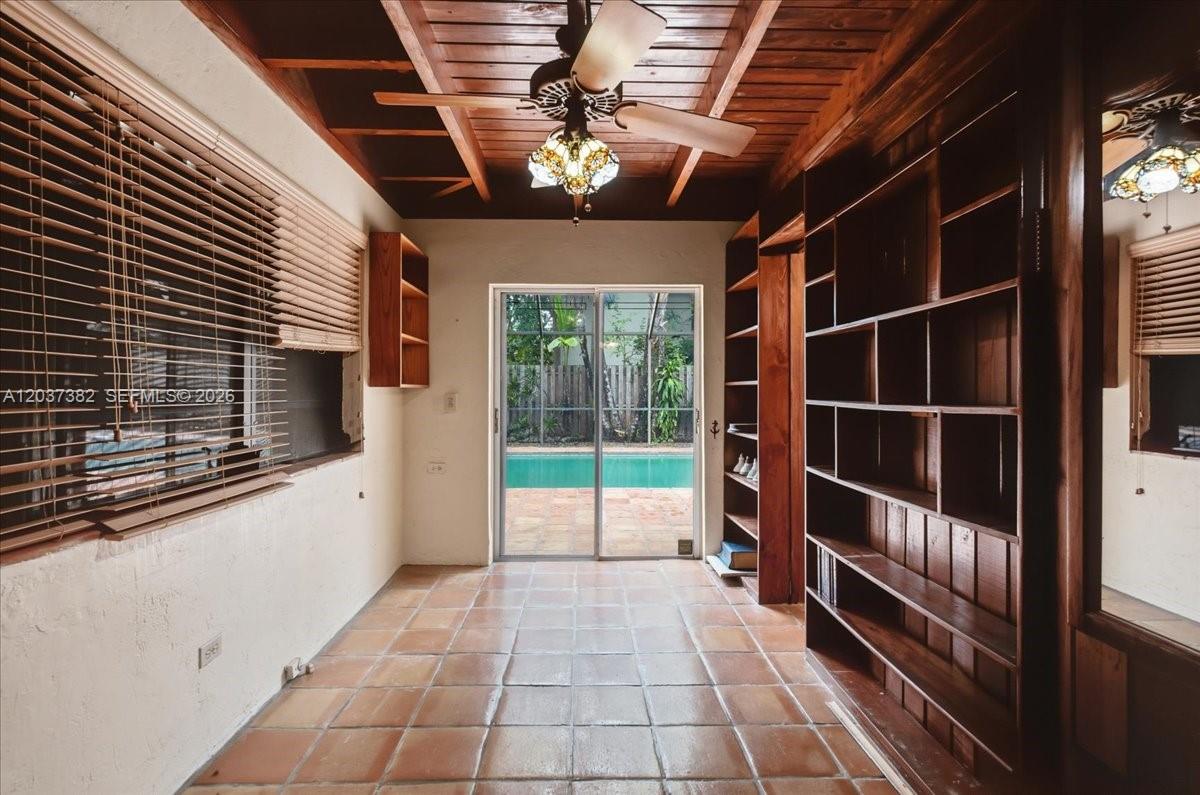 2550 Trapp Avenue Miami, FL 33133 - Photo 8 of 18