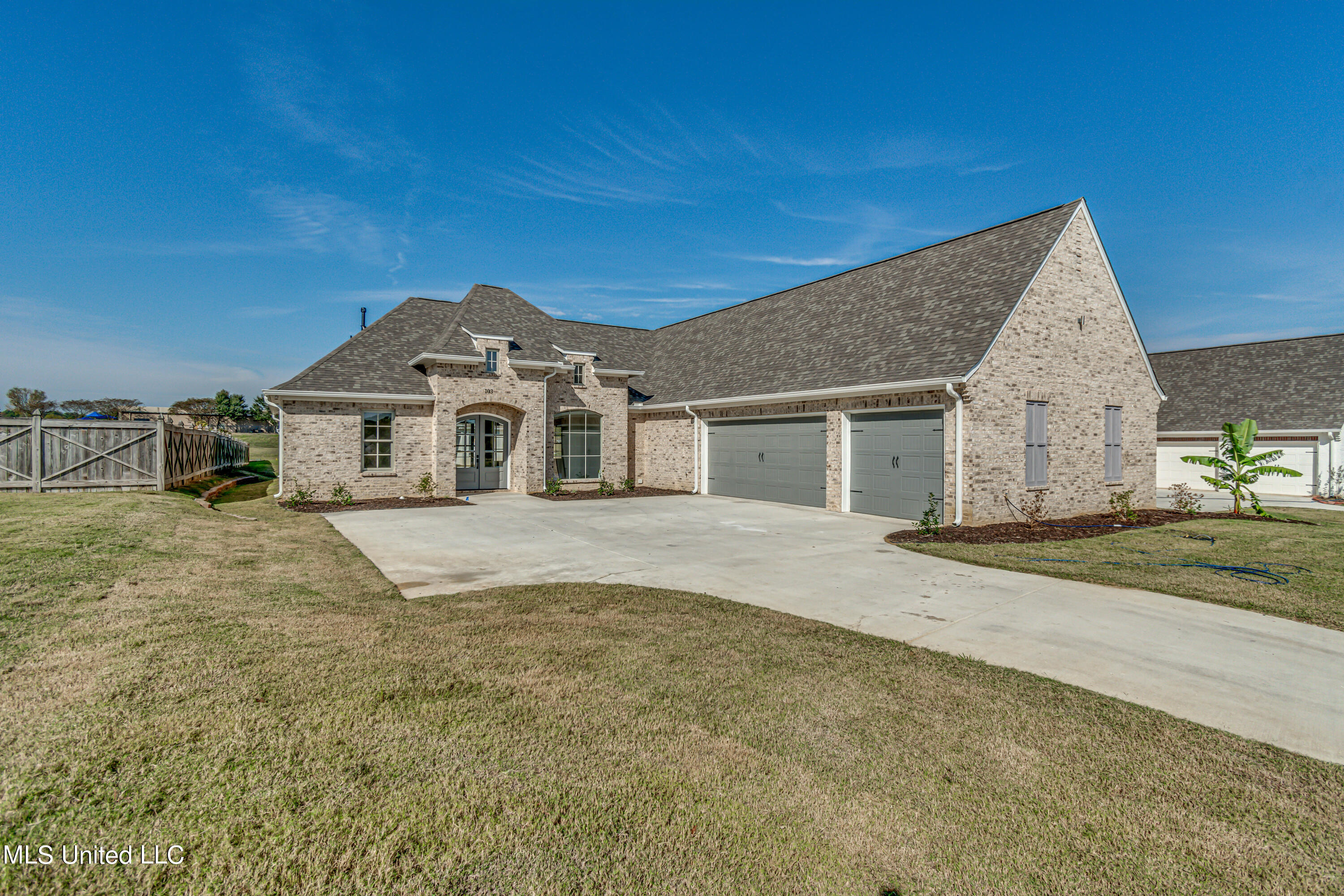 103 Venice Circle Madison, MS 39110 - Photo 3 of 63 103 Venice Cir-65