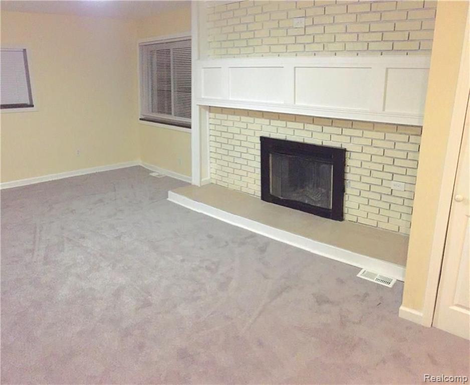 2985 Emmons Avenue Rochester Hills, MI 48307 - Photo 5 of 39