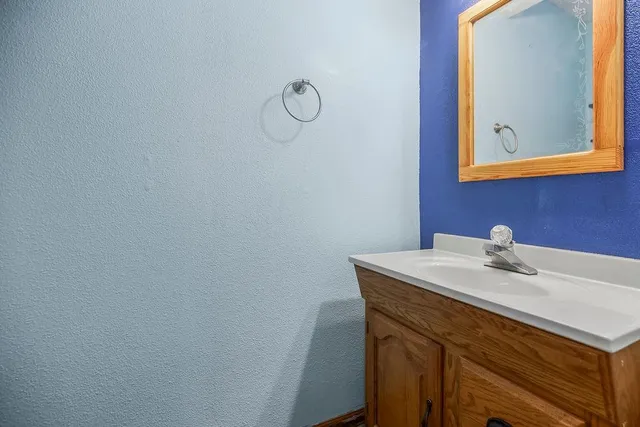 $315,000 | 1924 Northwest 62nd Terrace, Kansas City, MO 64151