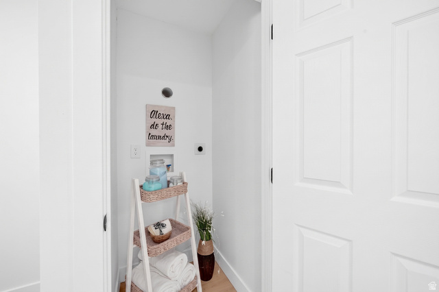 546 West 200 South Payson, UT 84651 - Photo 22 of 45 Dedicated laundry area featuring white walls and light wood-finish flooring