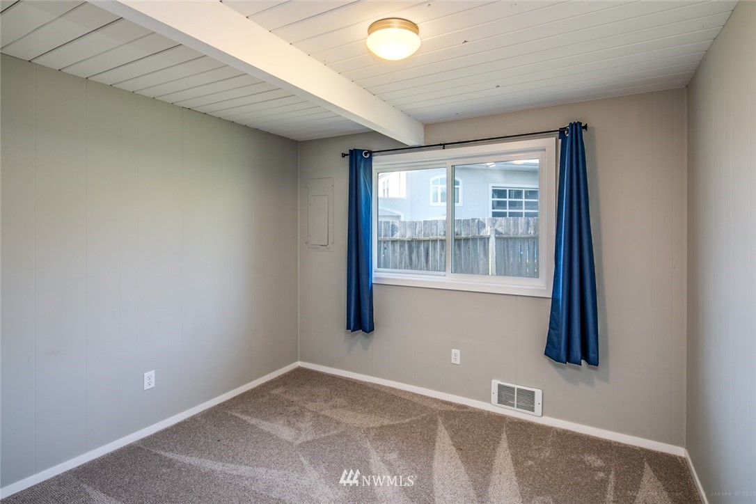 8047 Comox Road Blaine, WA 98230 - Photo 15 of 19 Gallery Image 15