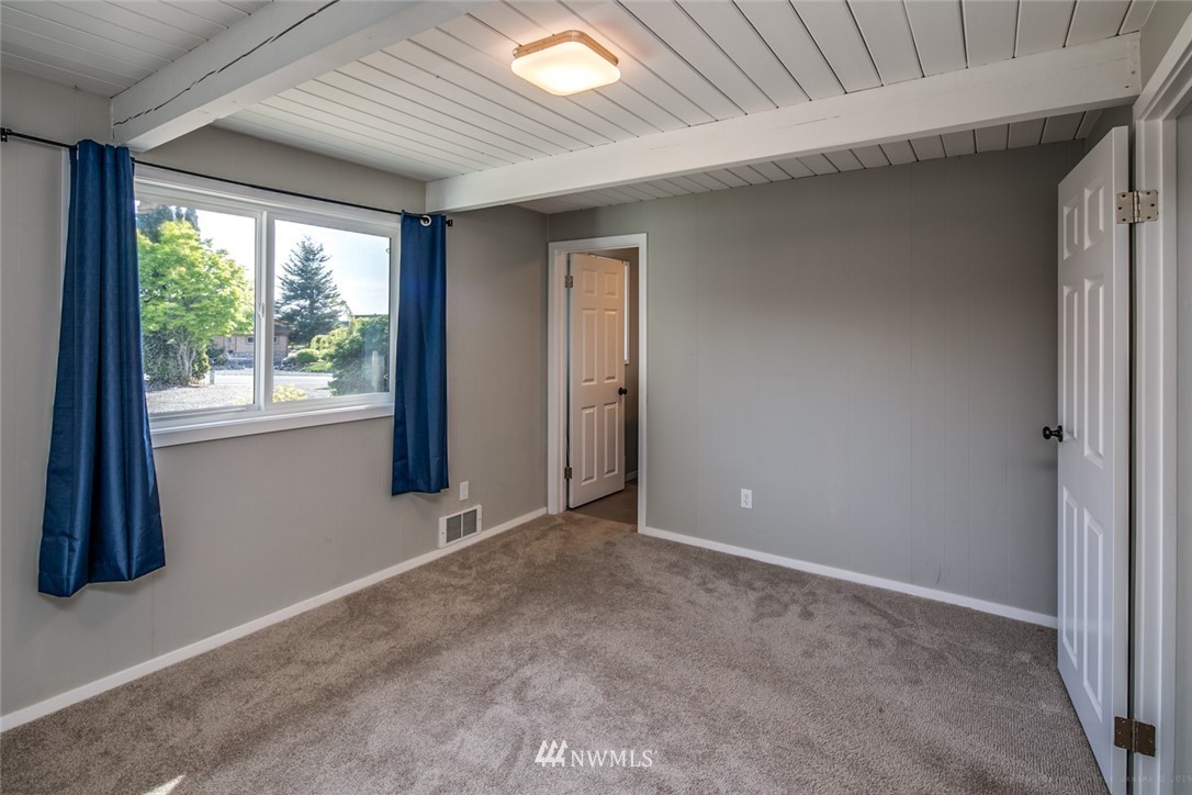 8047 Comox Road Blaine, WA 98230 - Photo 10 of 19 Gallery Image 10