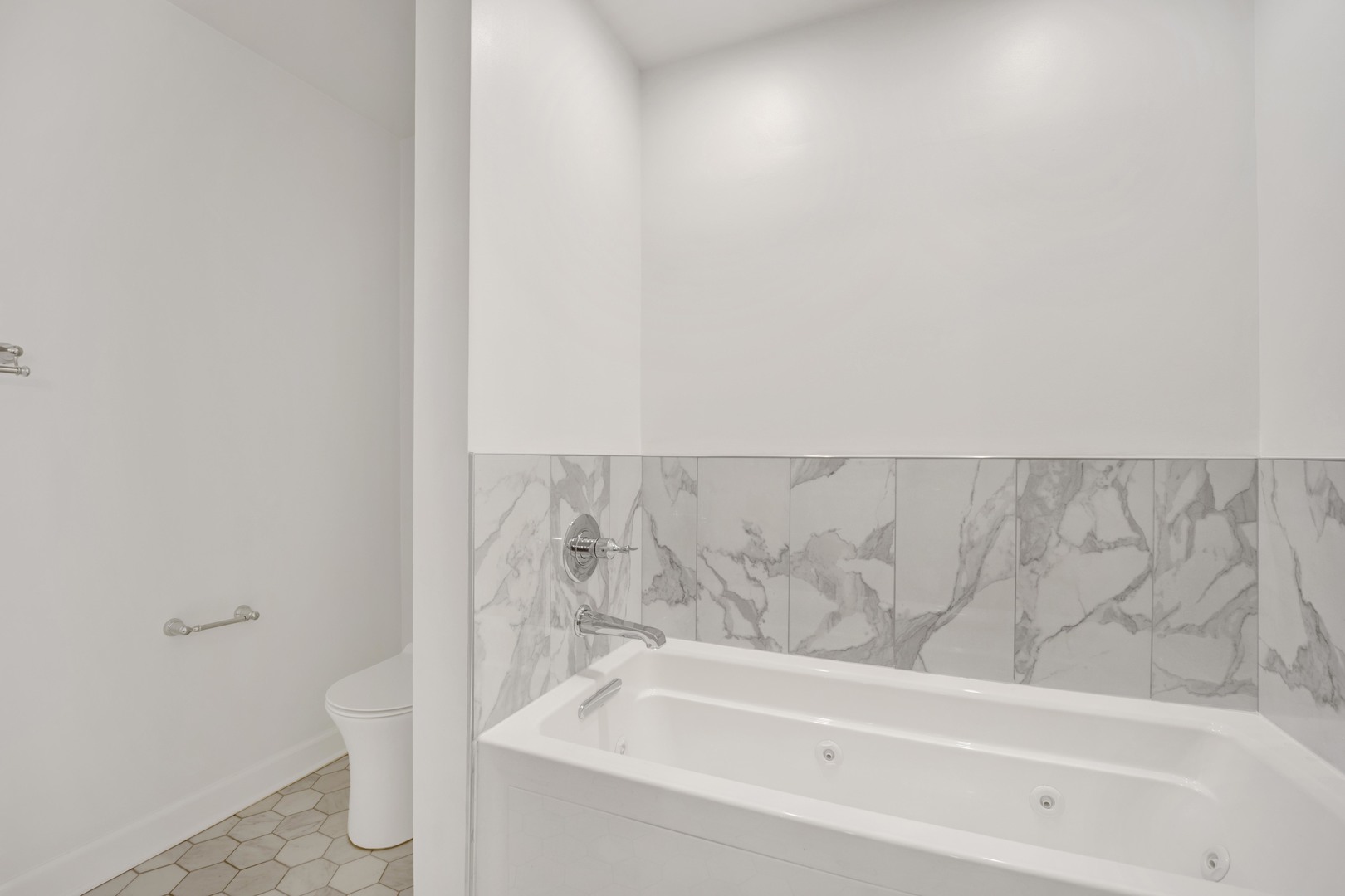1071 West 15th Street, Unit 109 Chicago, IL 60608 - Photo 16 of 31