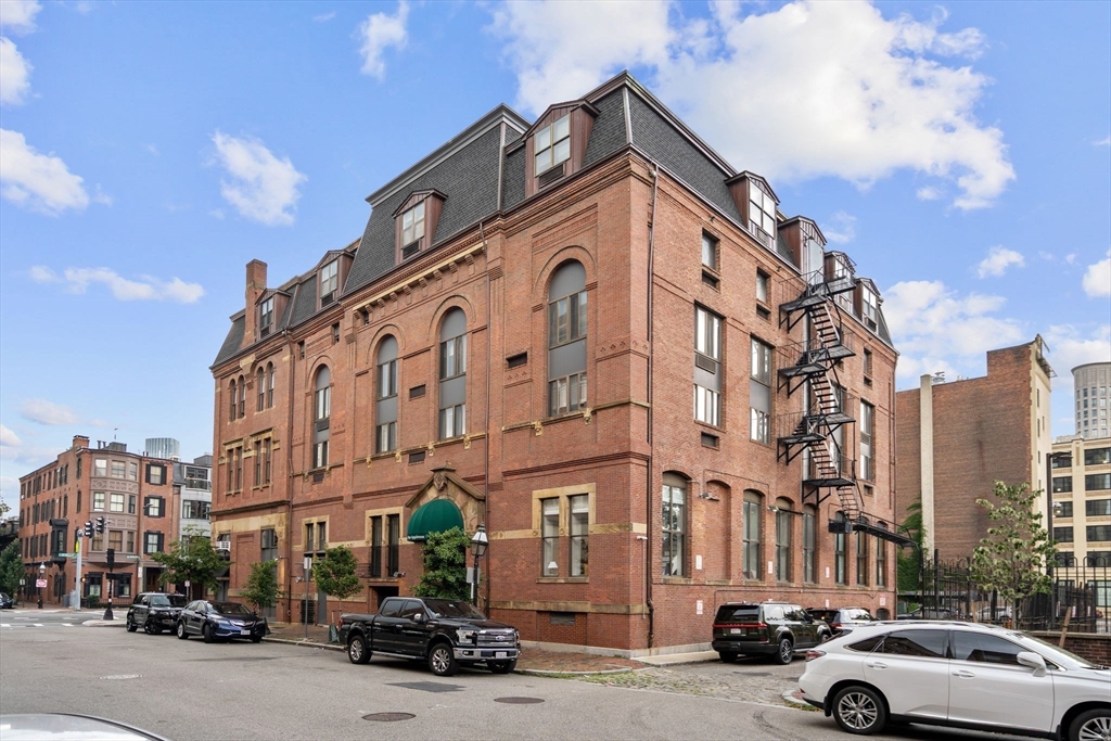 9 Appleton Street, Unit 102 Boston, MA 02116 - Photo 26 of 26 a building view
