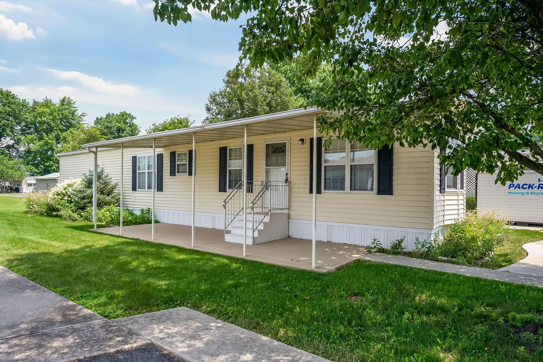 3200 Smeltzer Road, Unit 92 Marion, OH 43302 - Photo 2 of 8 1-web-or-mls-3200 Smeltzer #92-101