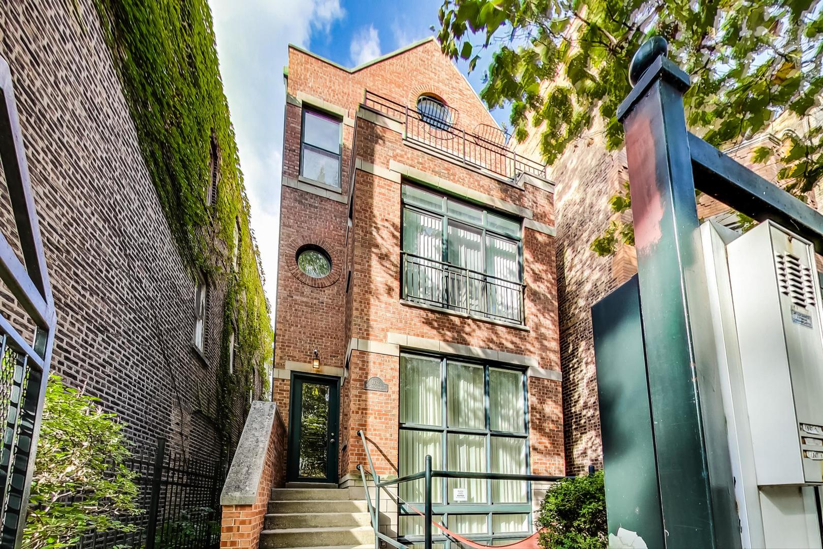 1932 West Crystal Street, Unit 2 Chicago, IL 60622 - Photo 1 of 23