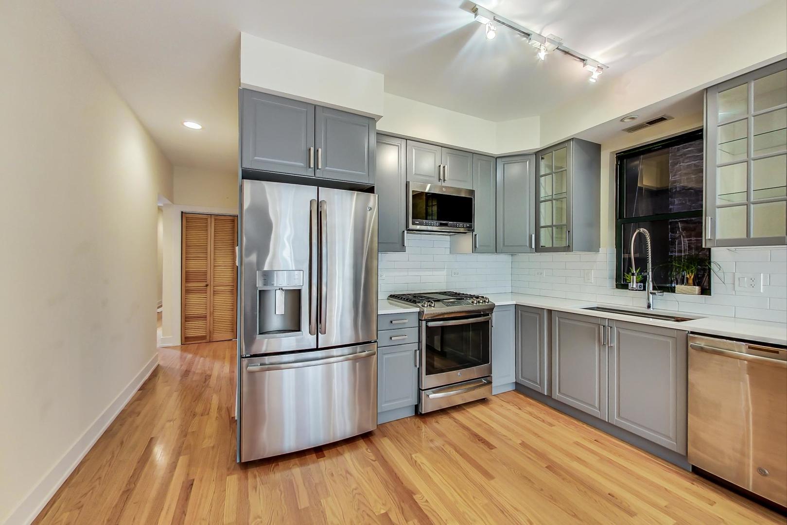 1932 West Crystal Street, Unit 2 Chicago, IL 60622 - Photo 18 of 23