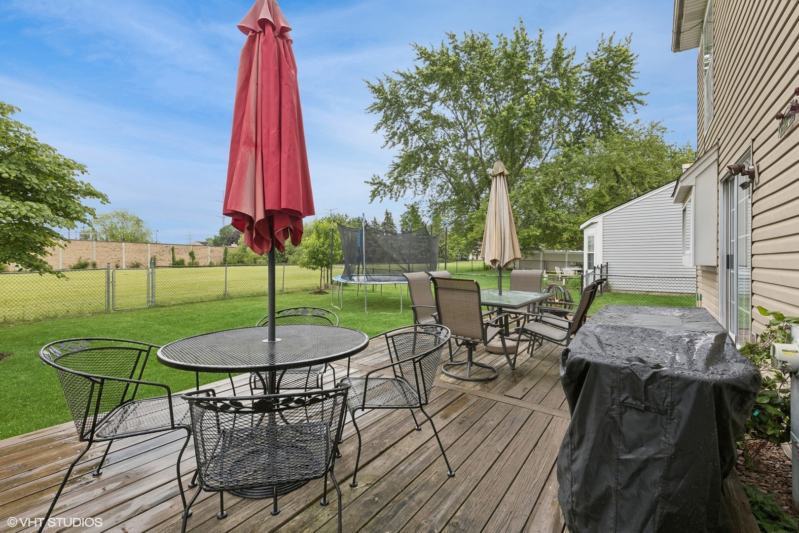 3243 Gresham Lane East Aurora, IL 60504 - Photo 24 of 28 a view of a chairs and table in patio with a barbeque