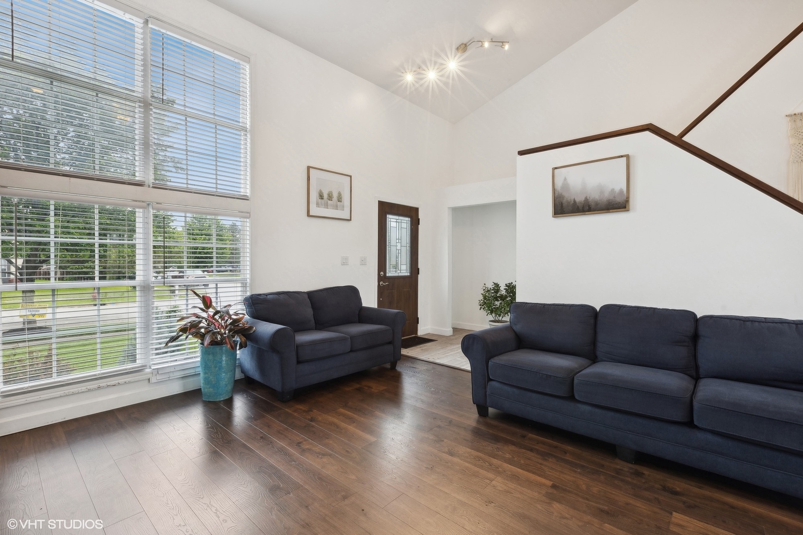 3243 Gresham Lane East Aurora, IL 60504 - Photo 7 of 28 a living room with furniture and a large window