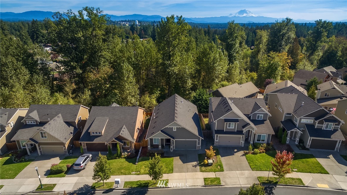 24316 185th Loop Southeast Covington, WA 98042 - Photo 2 of 25