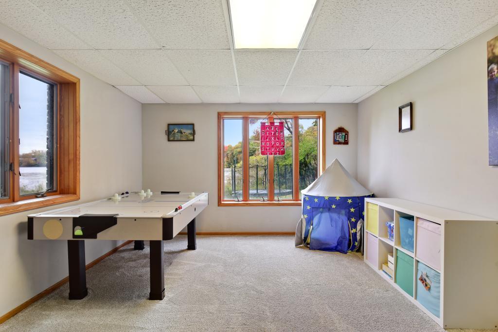 22090 Bracketts Road Shorewood, MN 55331 - Photo 22 of 34