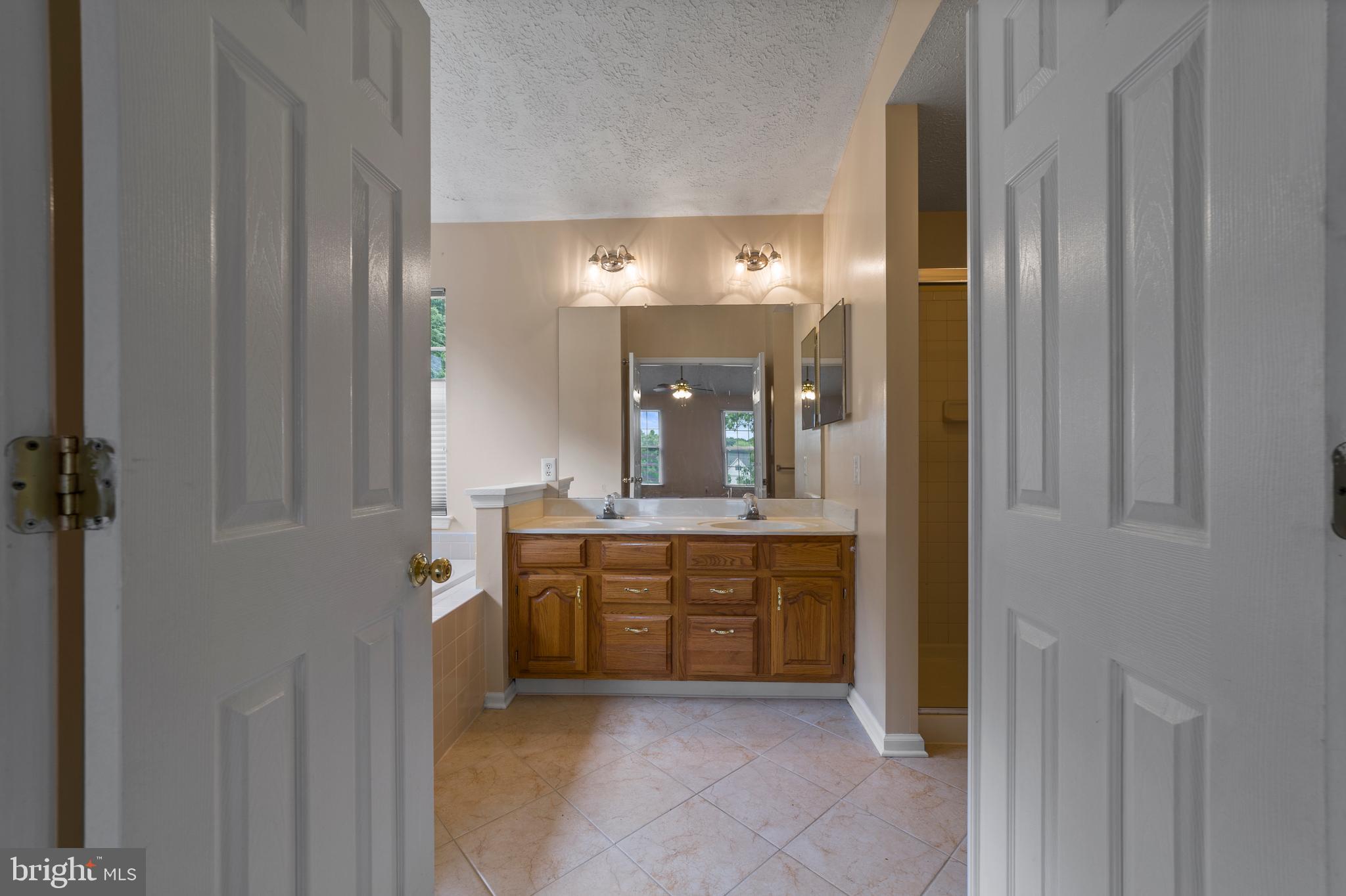 6 Raintree Court Sicklerville, NJ 08081 - Photo 19 of 32