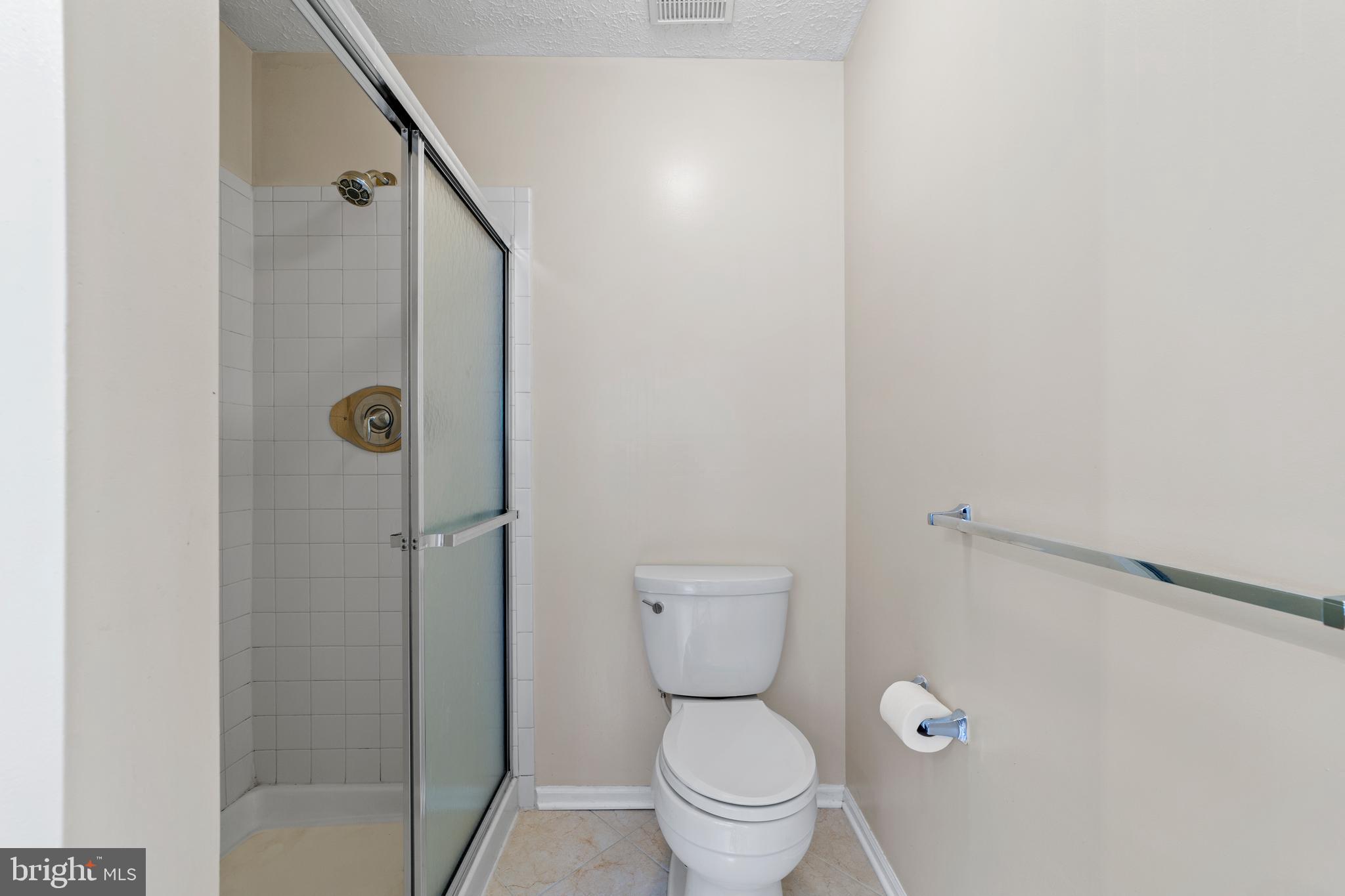 6 Raintree Court Sicklerville, NJ 08081 - Photo 21 of 32