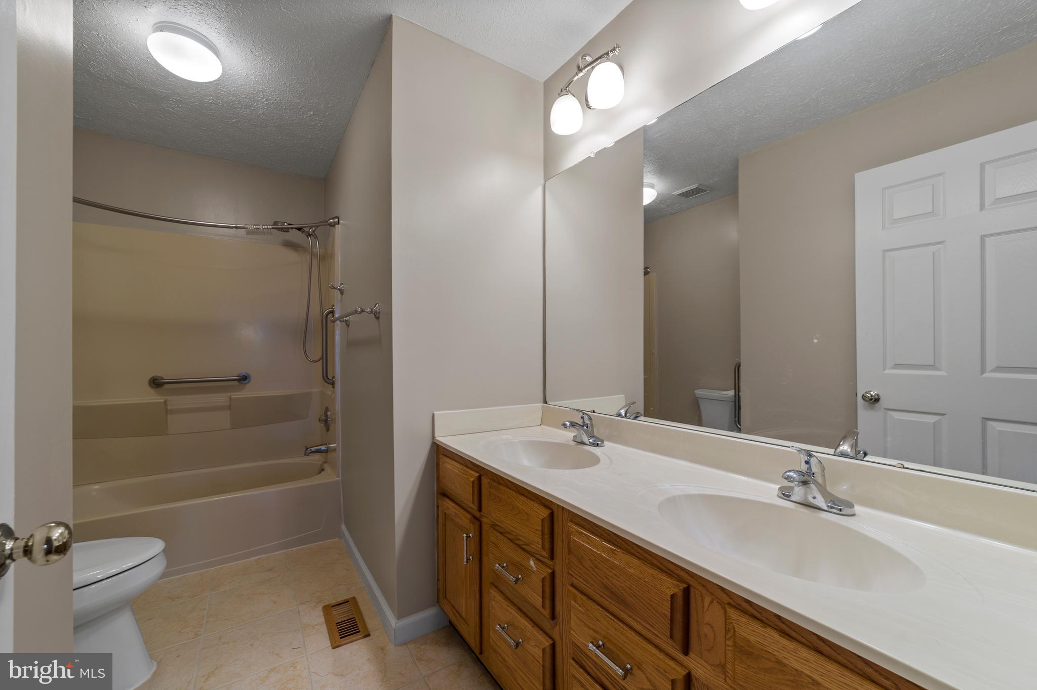 6 Raintree Court Sicklerville, NJ 08081 - Photo 22 of 32