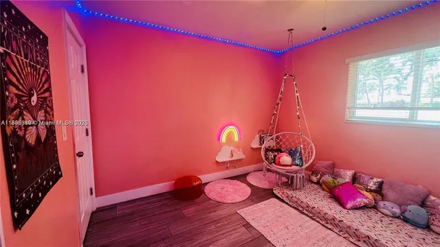 $4,100 | 911 North 14th Avenue, Hollywood, FL 33020