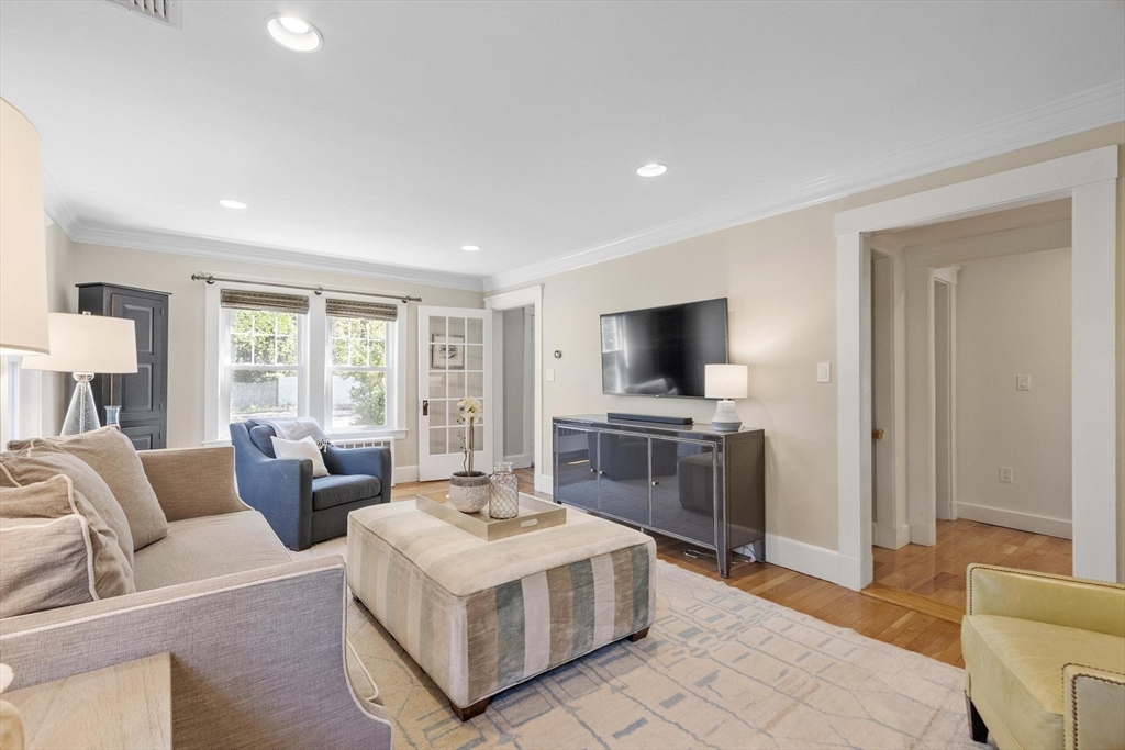 696 Main Street Concord, MA 01742 - Photo 16 of 37