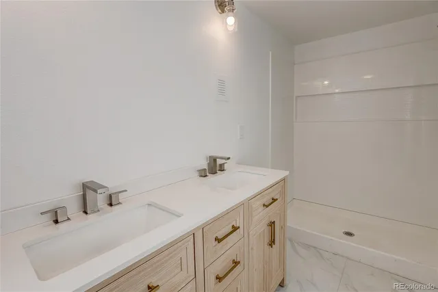 $4,200 | 3273 South Florence Court, Denver, CO 80231