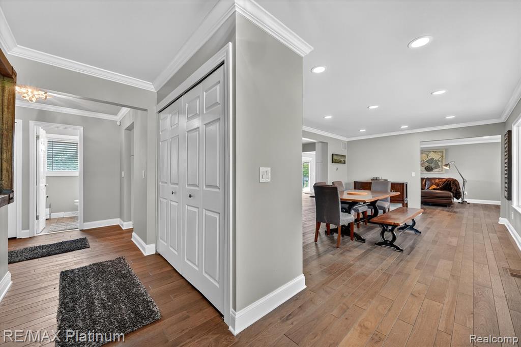 7687 Parshallville Road Fenton, MI 48430 - Photo 8 of 50