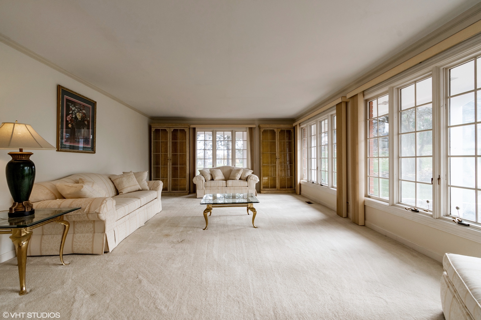 554 Aberdeen Road Frankfort, IL 60423 - Photo 8 of 40 a living room with furniture and a large window