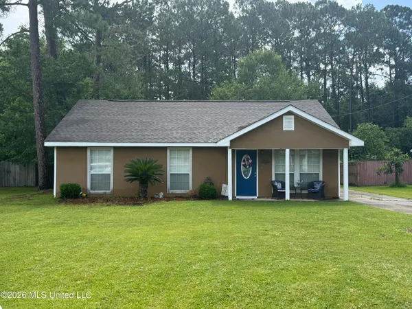 $184,500 | 126 North Seashore Avenue, Long Beach, MS 39560