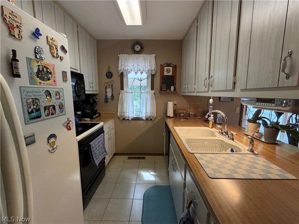 3636 Erhart Road Litchfield, OH 44253 - Photo 8 of 25