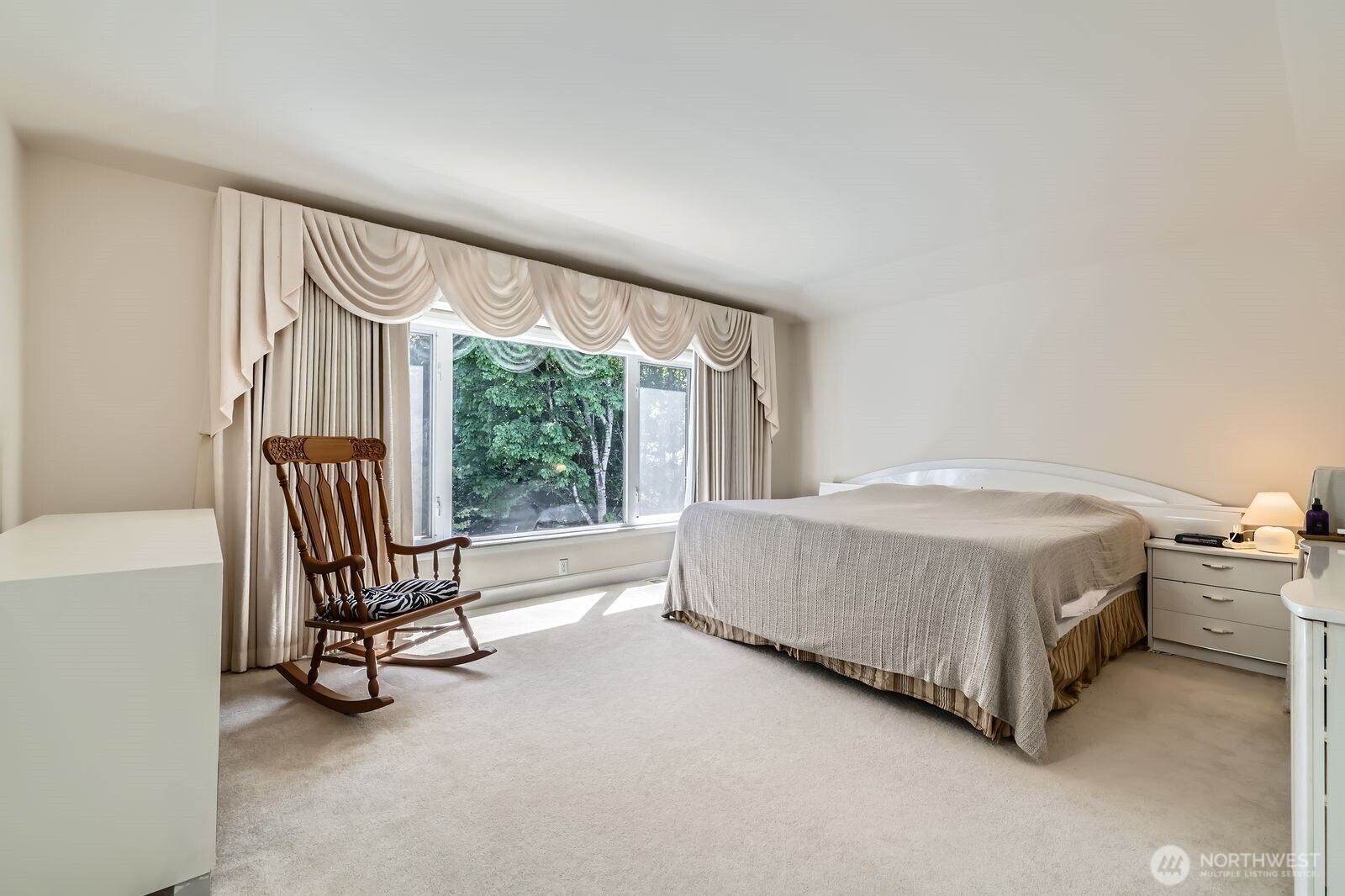 20933 37th Avenue Southeast Bothell, WA 98021 - Photo 11 of 26