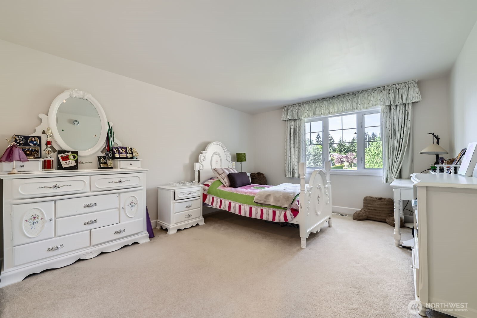 20933 37th Avenue Southeast Bothell, WA 98021 - Photo 13 of 26