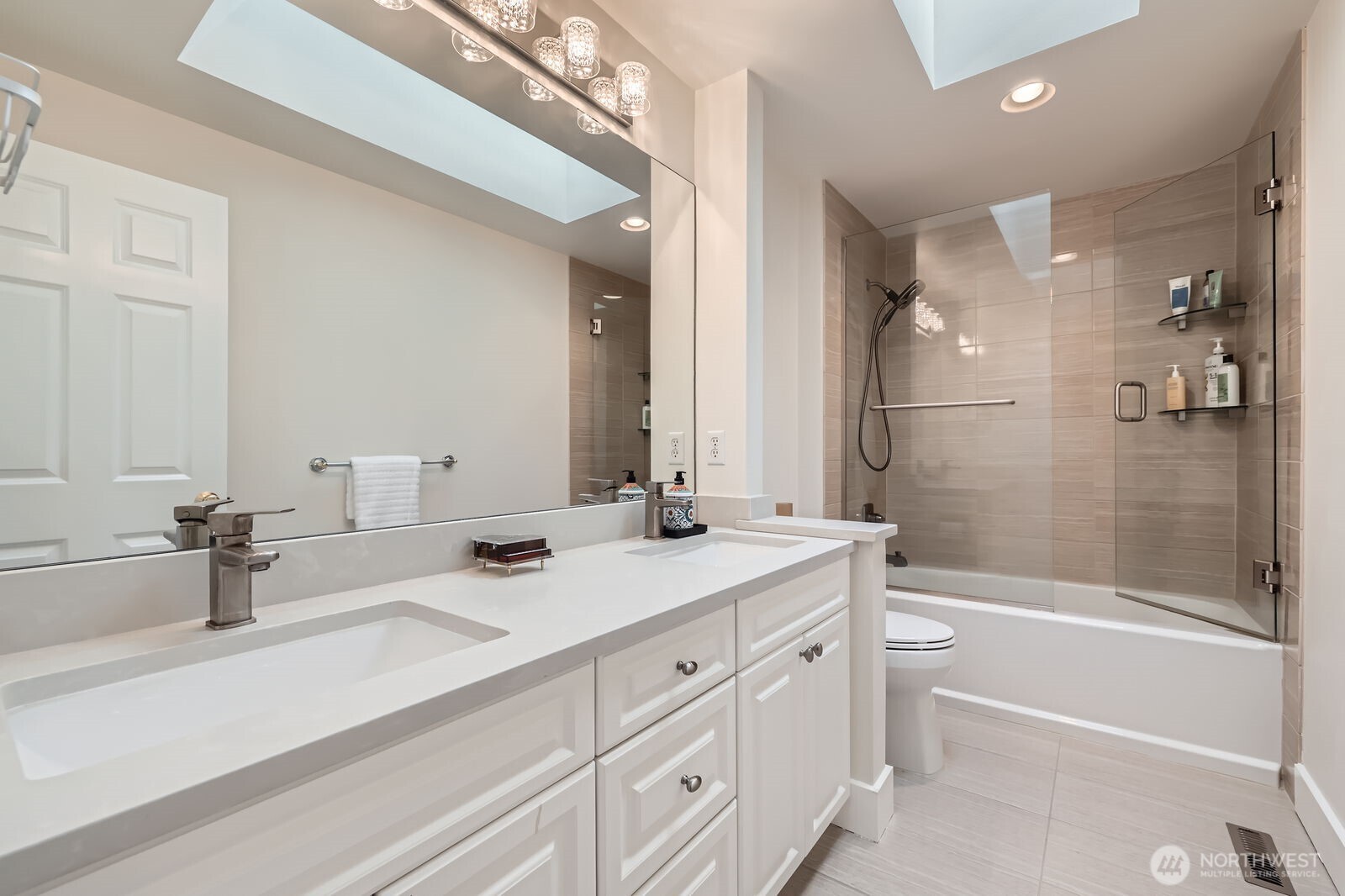 20933 37th Avenue Southeast Bothell, WA 98021 - Photo 16 of 26