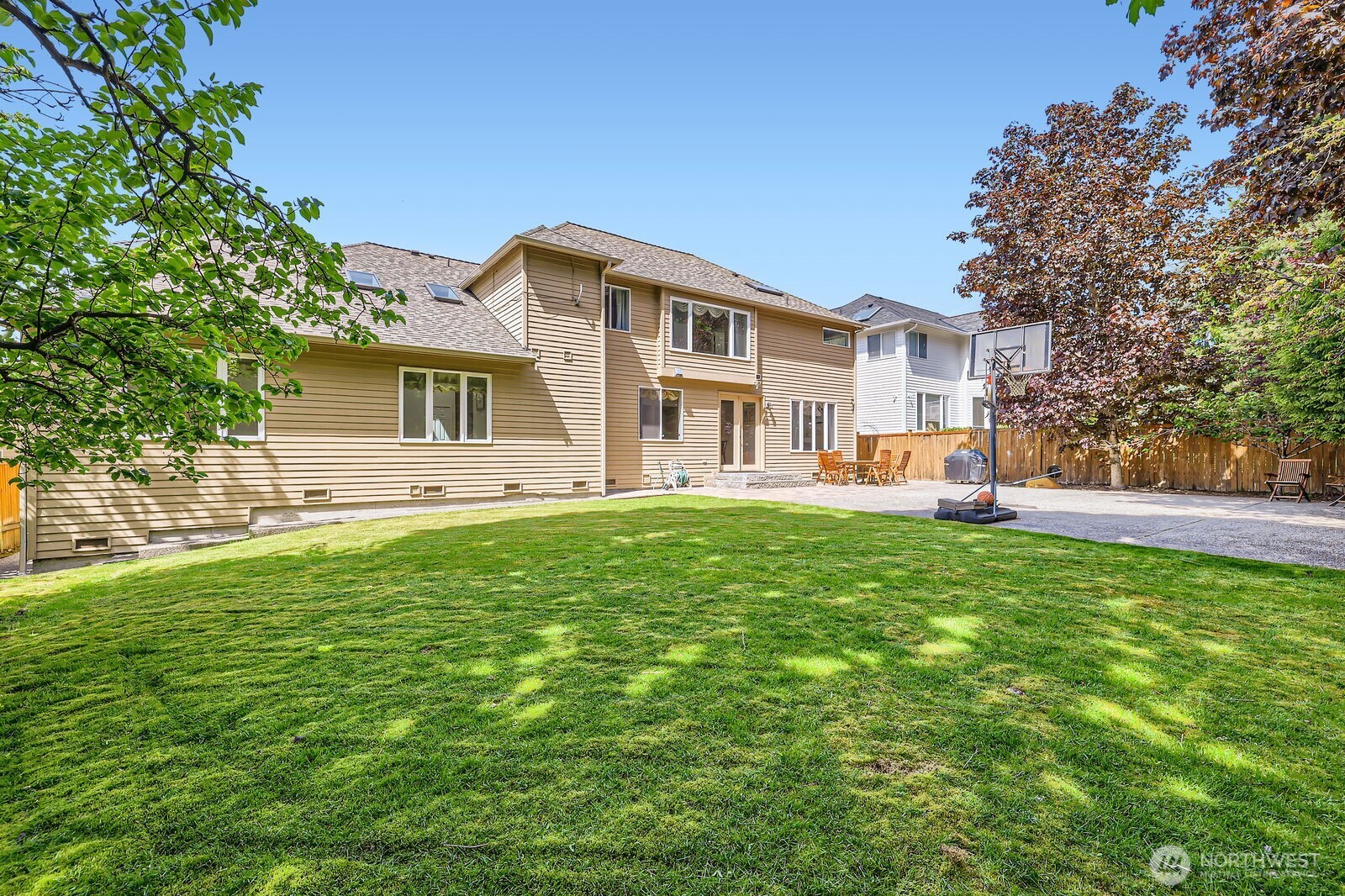 20933 37th Avenue Southeast Bothell, WA 98021 - Photo 22 of 26