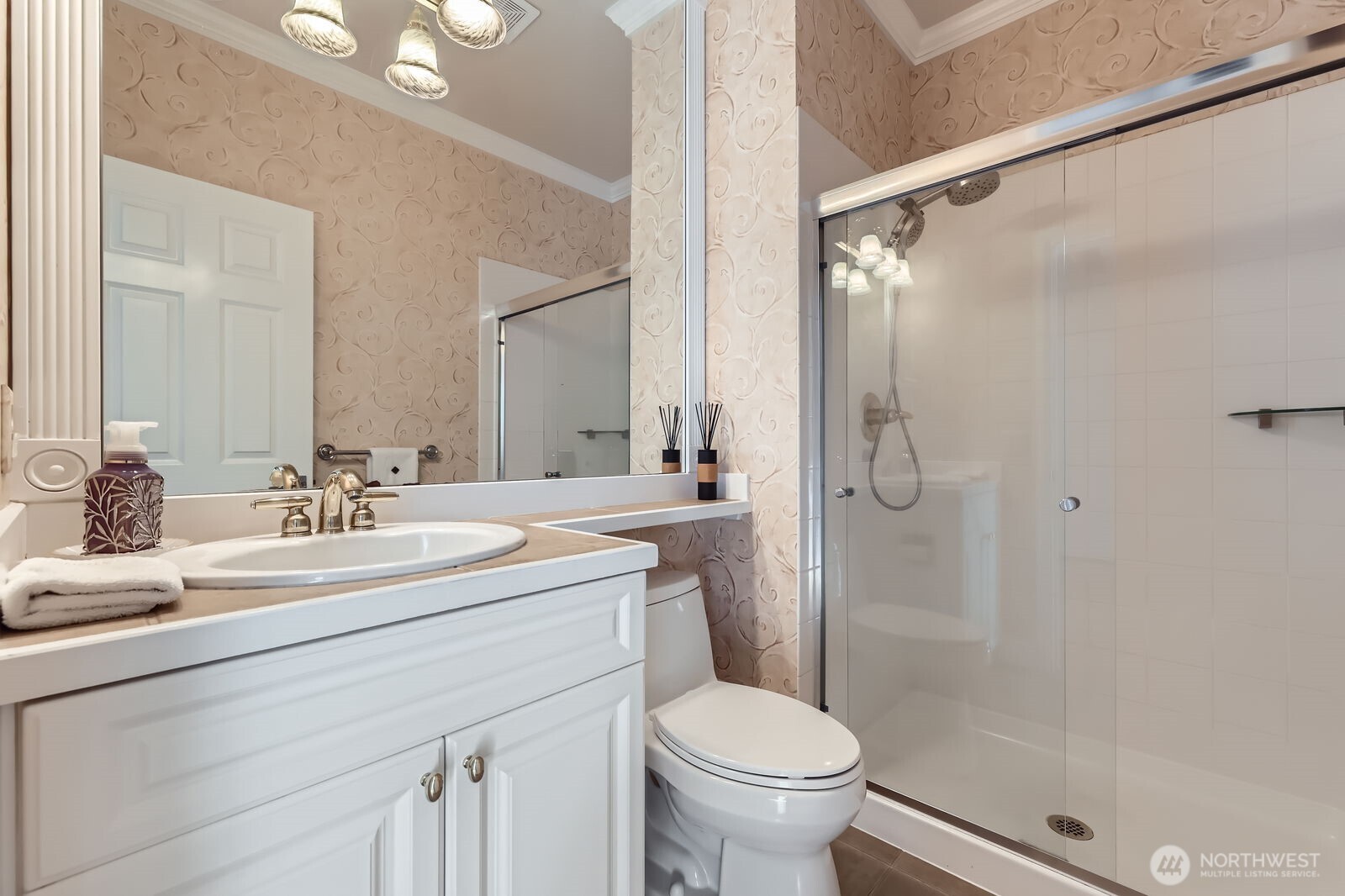 20933 37th Avenue Southeast Bothell, WA 98021 - Photo 8 of 26