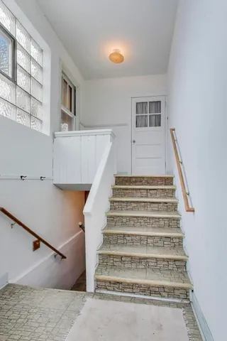 $350,000 | 1601 Sherman Place, Des Plaines, IL 60016