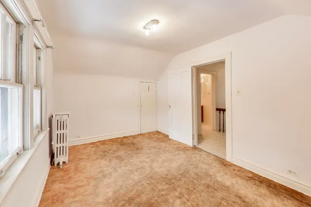 $350,000 | 1601 Sherman Place, Des Plaines, IL 60016