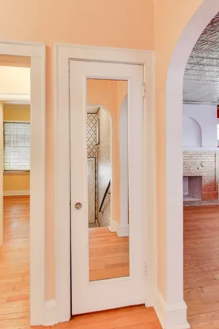 $350,000 | 1601 Sherman Place, Des Plaines, IL 60016