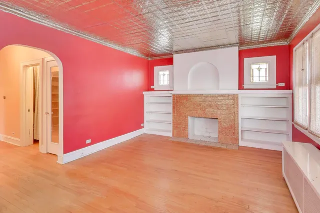 $350,000 | 1601 Sherman Place, Des Plaines, IL 60016