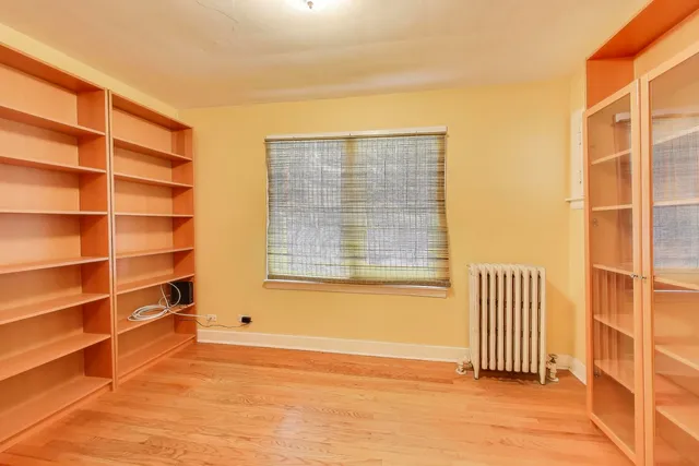 $350,000 | 1601 Sherman Place, Des Plaines, IL 60016