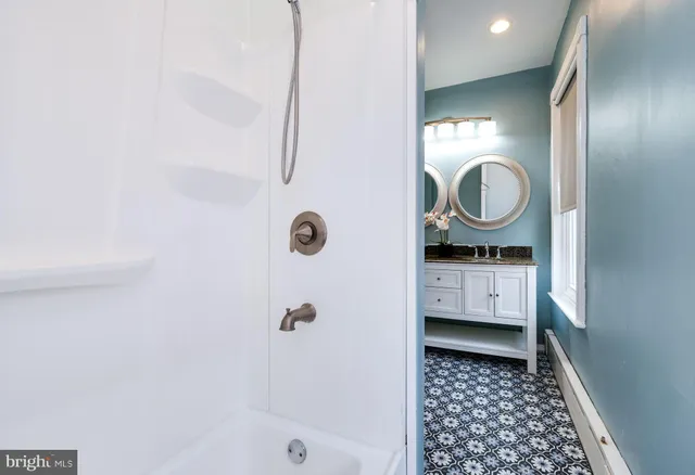 $1,700 | 121 West Arch Street, Fleetwood, PA 19522