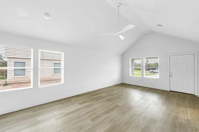 $239,900 | 1015 20th Street, Hempstead, TX 77445