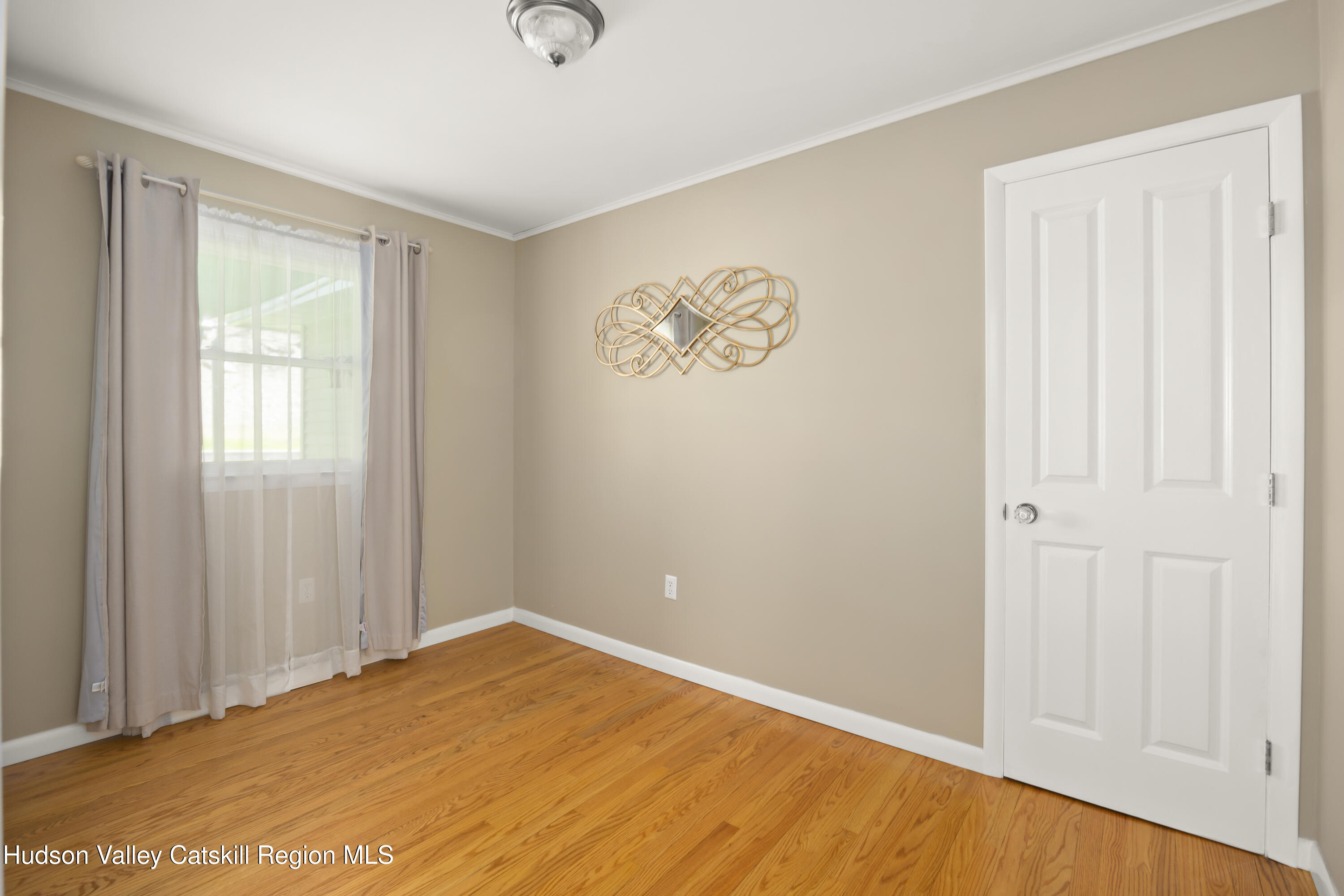 412 Vosenkill Road Athens, NY 12015 - Photo 12 of 43 a view of an empty room