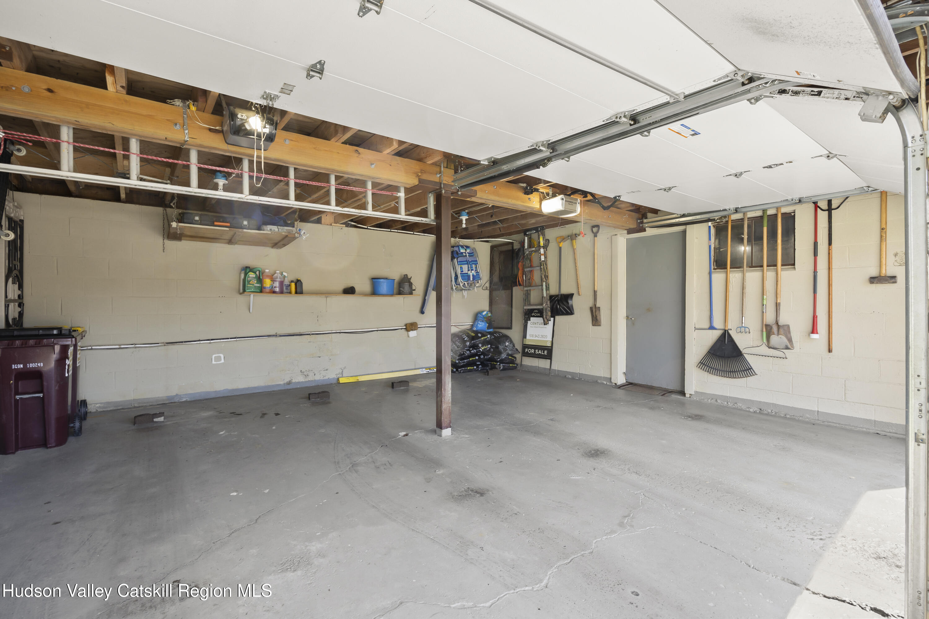 412 Vosenkill Road Athens, NY 12015 - Photo 25 of 43 a view of an empty room