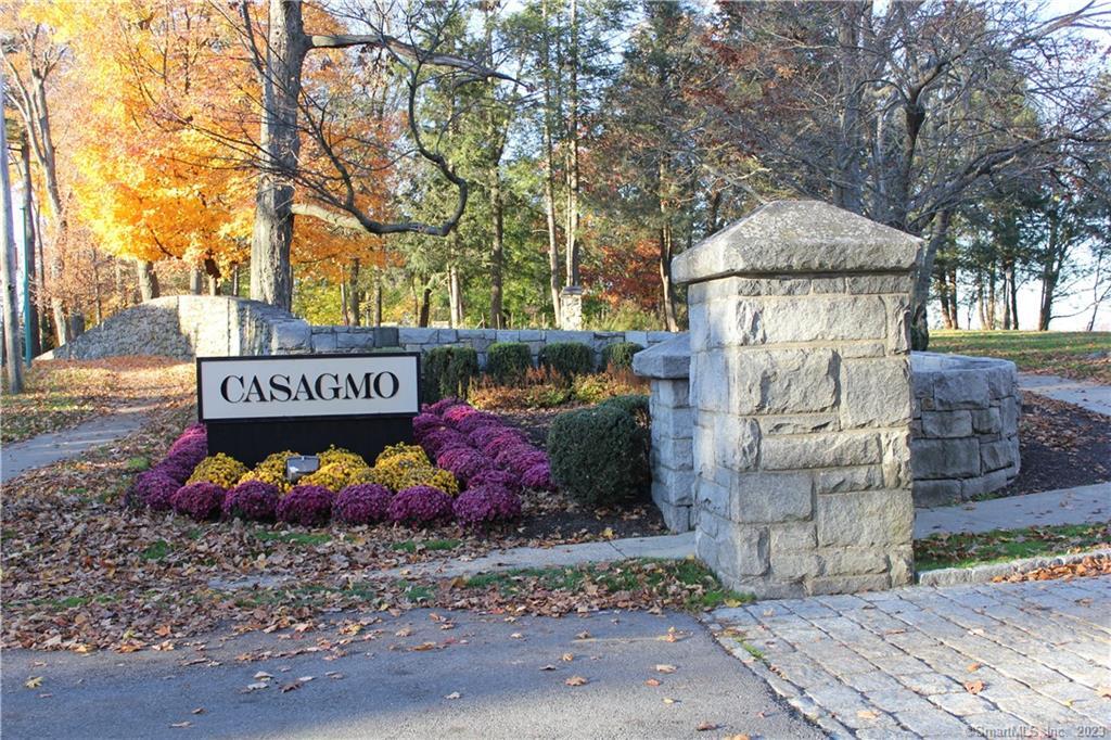 15 Carpenter Close Ridgefield, CT 06877 - Photo 1 of 1 a sign that is on the side of the road
