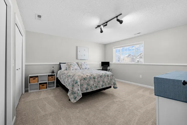 $385,000 | 20467 Gordon Lane, Big Lake, MN 55309