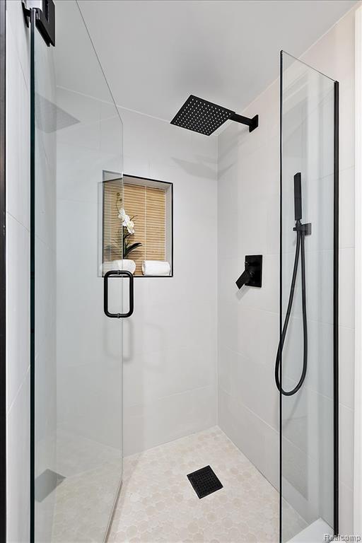 31060 East Rutland Street Beverly Hills, MI 48025 - Photo 28 of 37