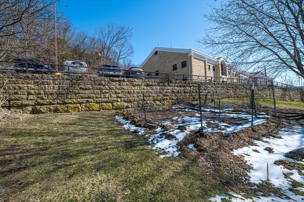 $80,000 | 327 Franklin Street, Unit 327, Galena, IL 61036