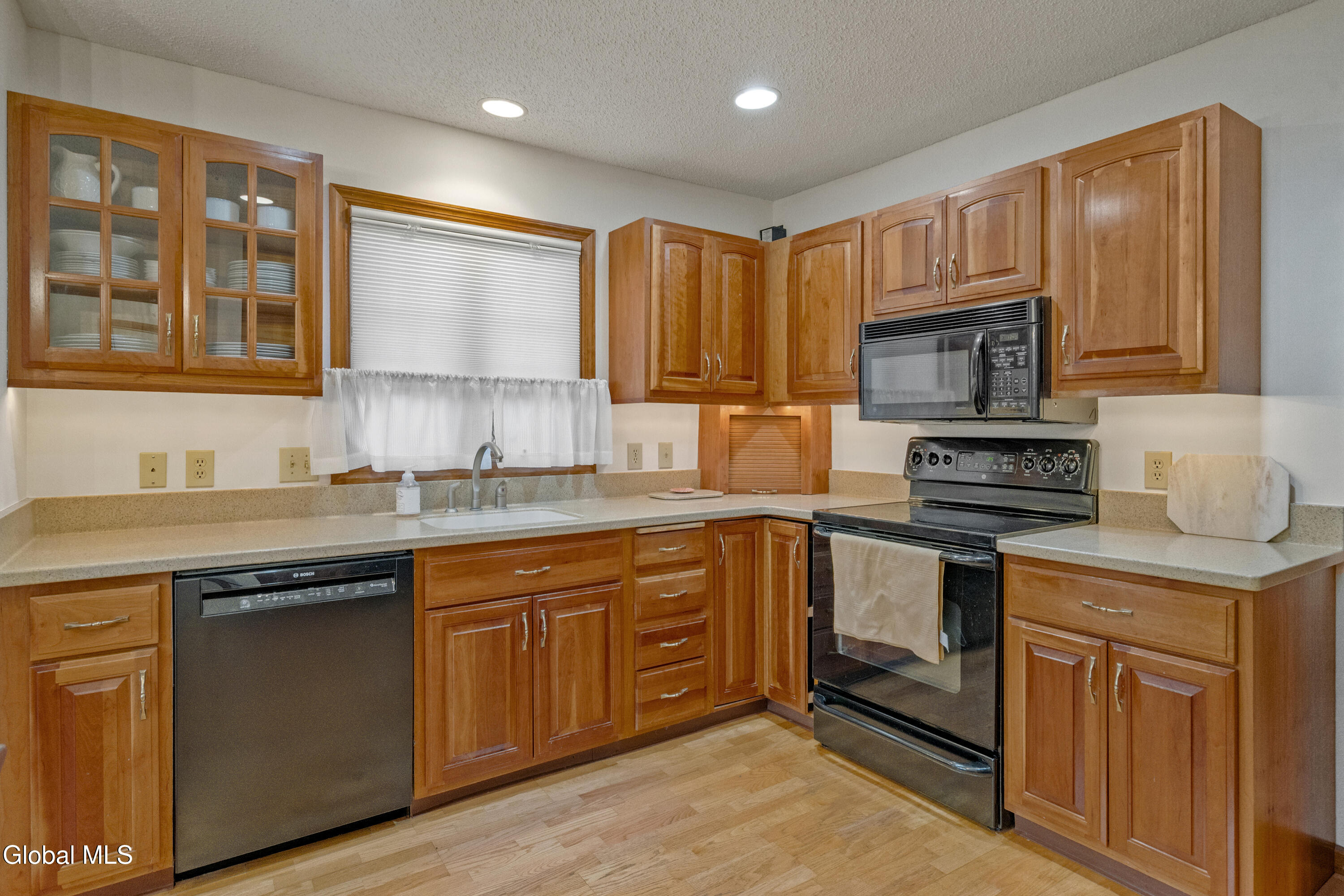 22 York Road Bethlehem, NY 12077 - Photo 5 of 56 8-print-22-york-rd