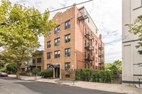 $289,000 | 164 Ogden Avenue, Unit 204, Jersey City, NJ 07307