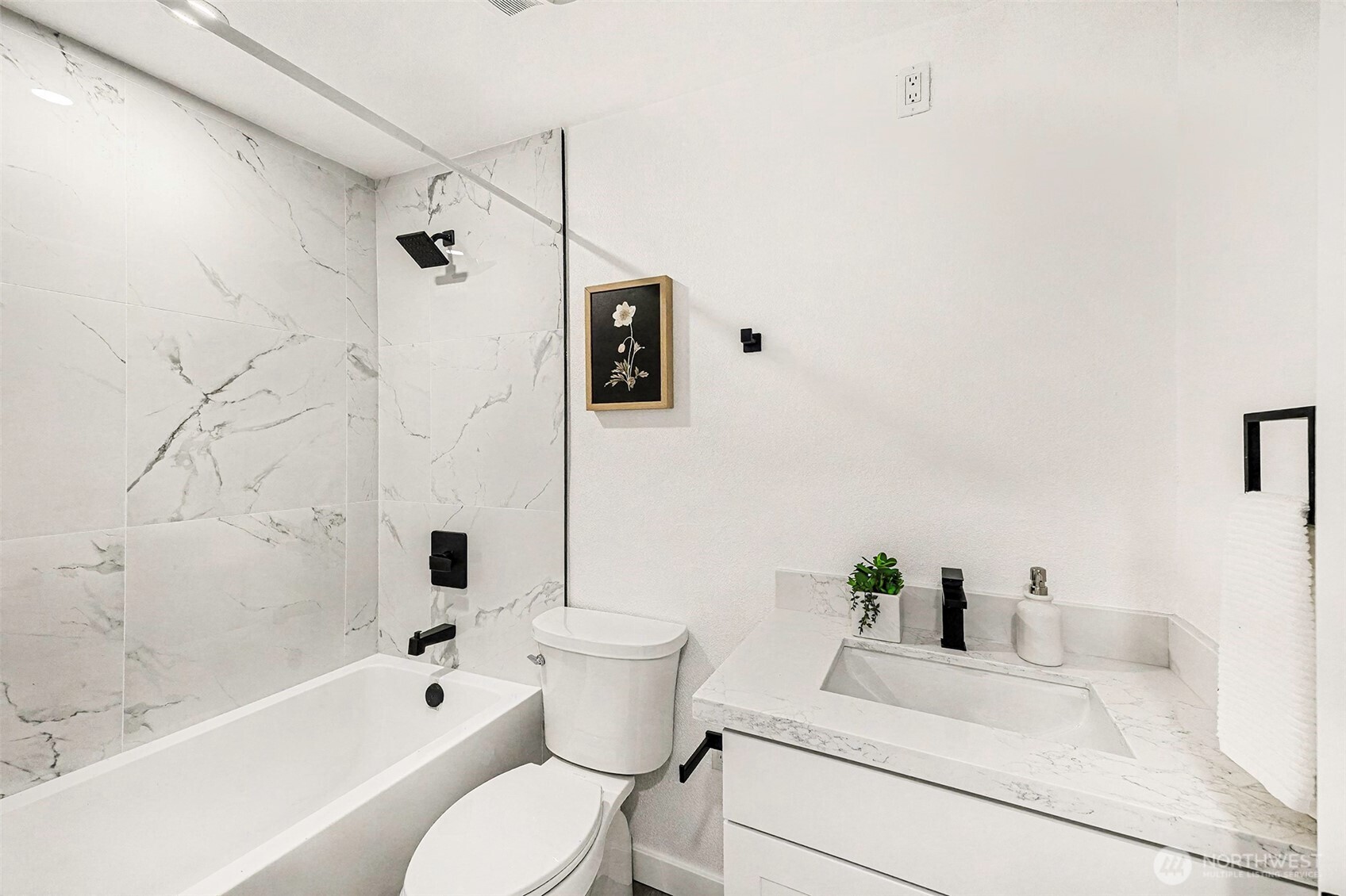 27831 Southeast 196th Place Maple Valley, WA 98038 - Photo 15 of 22