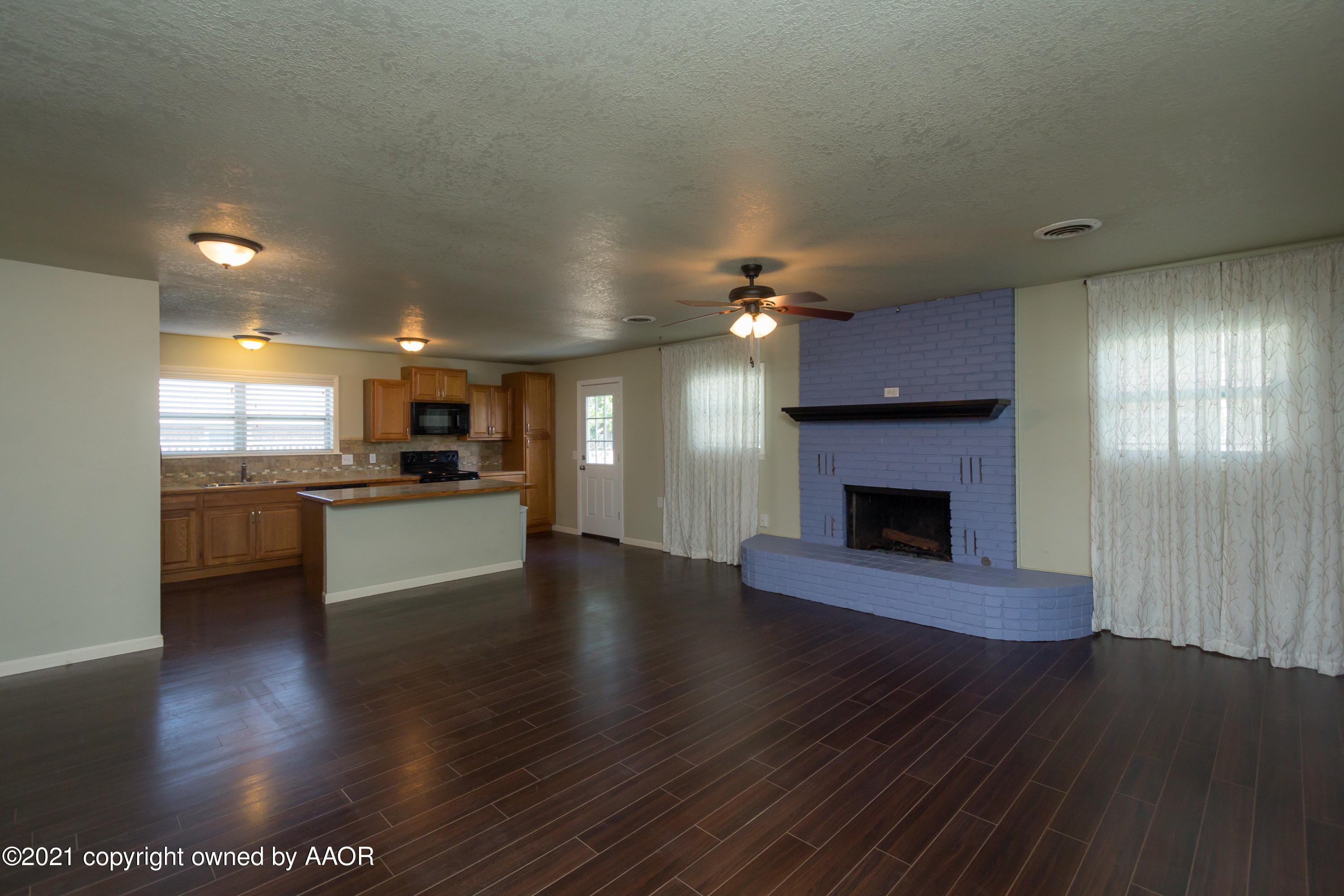 8605 Valleyview Drive Amarillo, TX 79110 - Photo 6 of 43 8605 Valleyview-8649